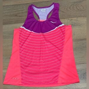 Saucony Hydralite workout tank
